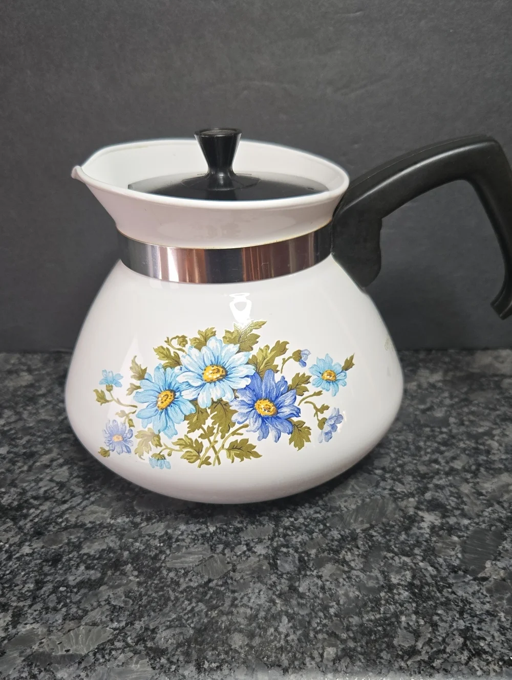 Corningware Vintage 1970's Chelsea Blue Daisy Pattern White Ceramic Teapot